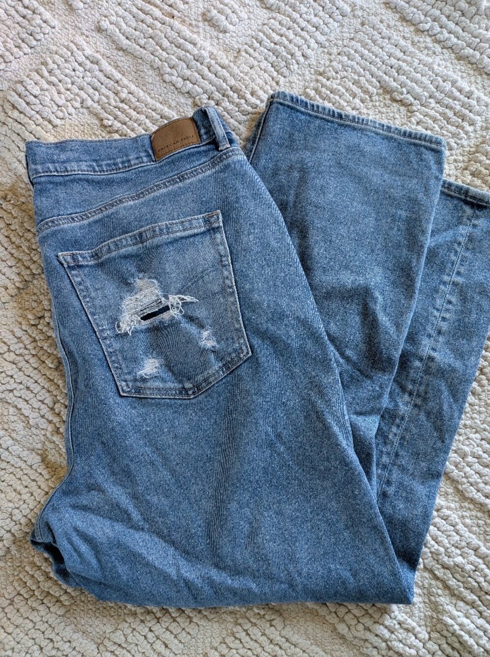 American Eagle Outfitters Women's Relaxed Distressed Blue Jeans